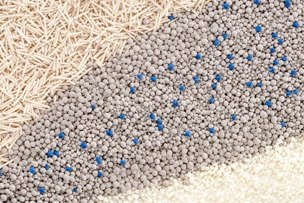 what is cat litter made of
